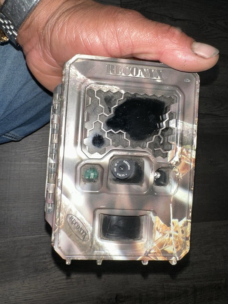 Reconyx PC900 Hyperfire Professional Covert IR Trail Camera