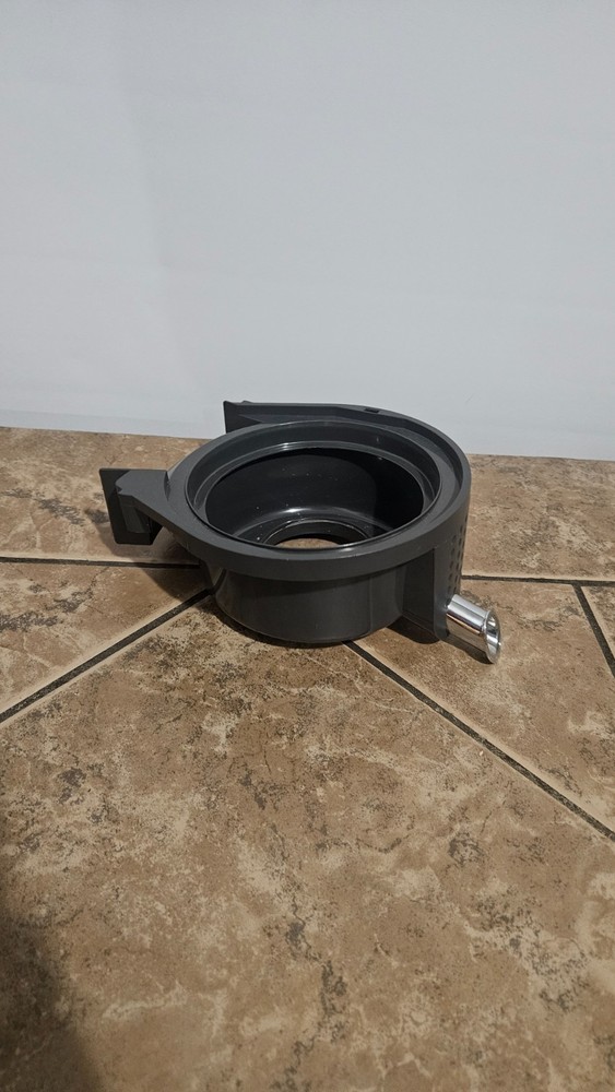 Bella Juice Exctractor Replacement Spout