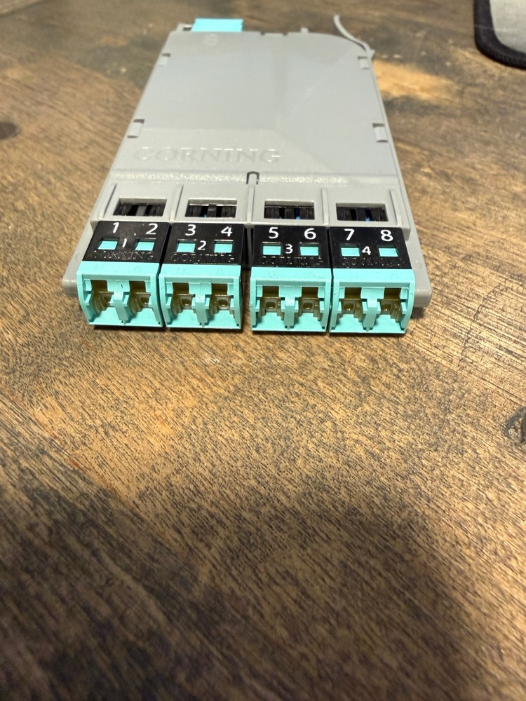Corning ECM8-UM08-05-E6Q-ULL | EDGE8 MTP TO LC Duplex Module