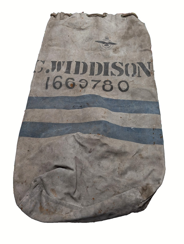 ANTIQUE VINTAGE RAF UK MILITARY ORIGINAL  KIT BAG / DUFFLE BAG NAMED