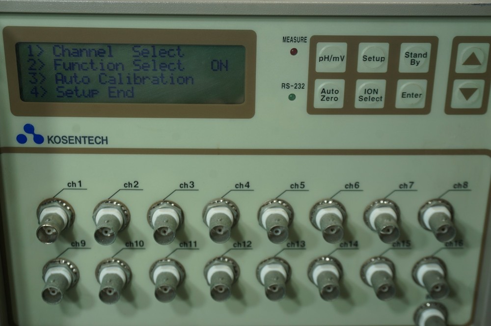 KOSENTECH KST101-1 16 Channel Multi PH / Ion meter
