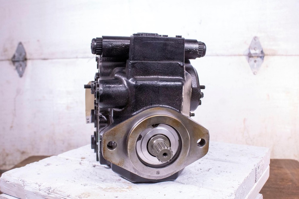 Danfoss 402883 Piston Pump