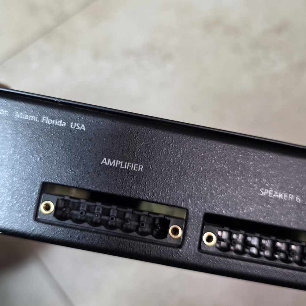 Niles SSVC-6 Speaker Selector Volume Control System 6 Zone Audio Switch