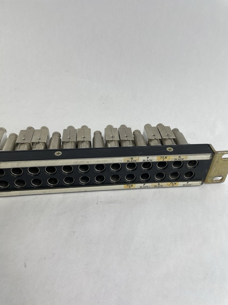 Switchcraft 2x26 HD Video Patchbay 1 RU Normalled 52 input Rackmount