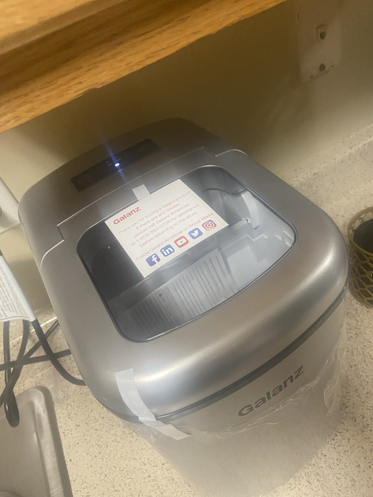 Galanz 26lbs Countertop Portable Ice Maker