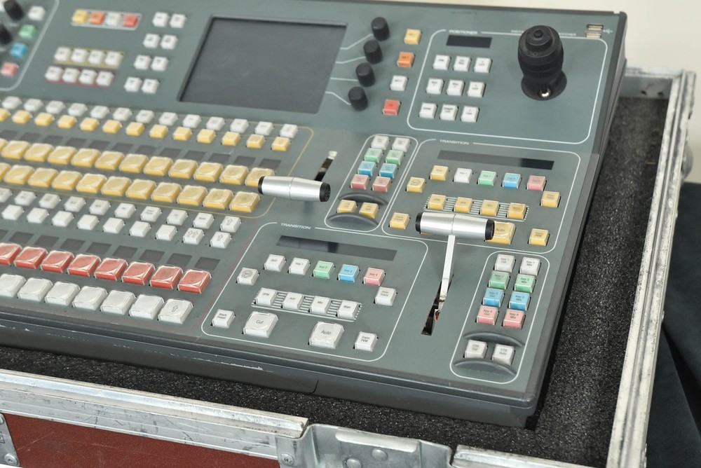 Grass Valley Kayak 2ME CP RC400 Control Panel with Case CG006EC