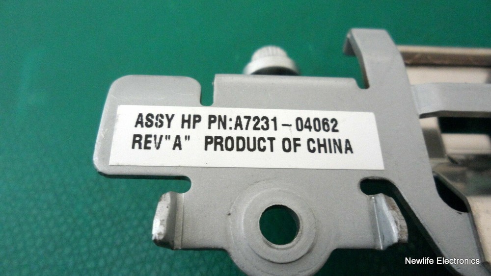 HP A7231-04062 Right Latch Bracket