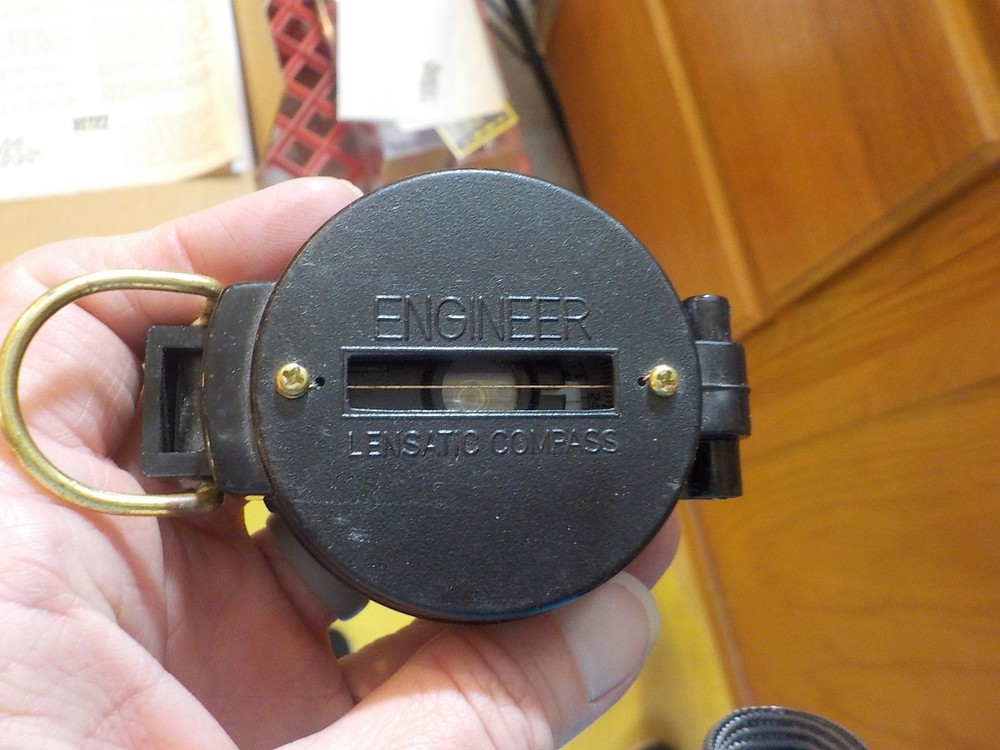 Engineer lensatic compass  Taiwan  White face  Date unknow