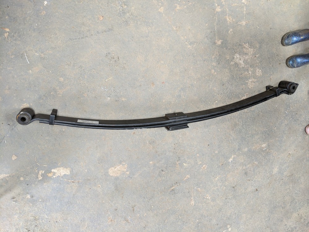 REPLACEMENT 2 LEAF FRONT SPRING FOR ISUZU NPR
