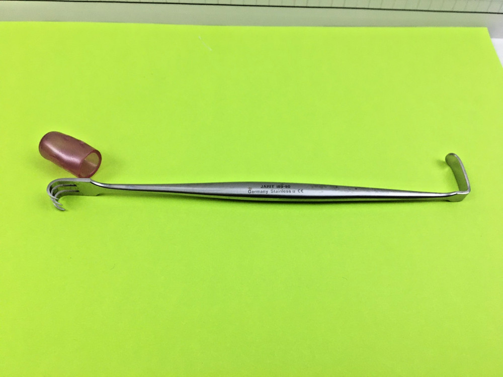Jarit 189-110 Senn Retractor, Sharp, 3-Prong, 6.25" USED
