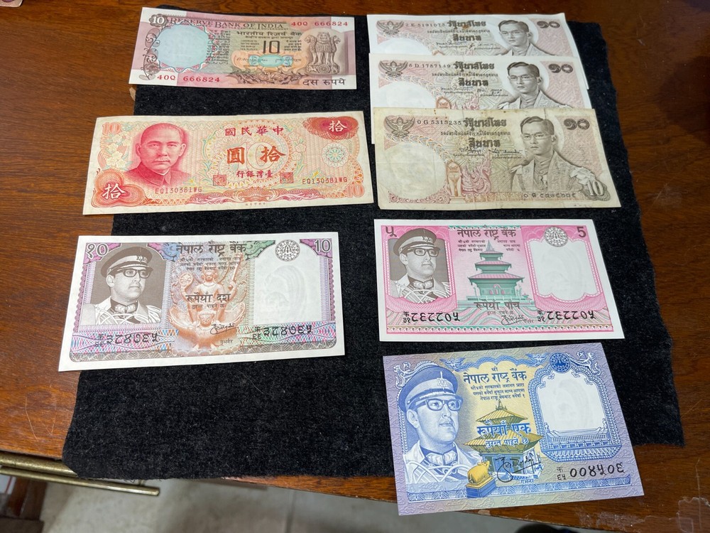 Assorted Asian Countries Banknotes Lot