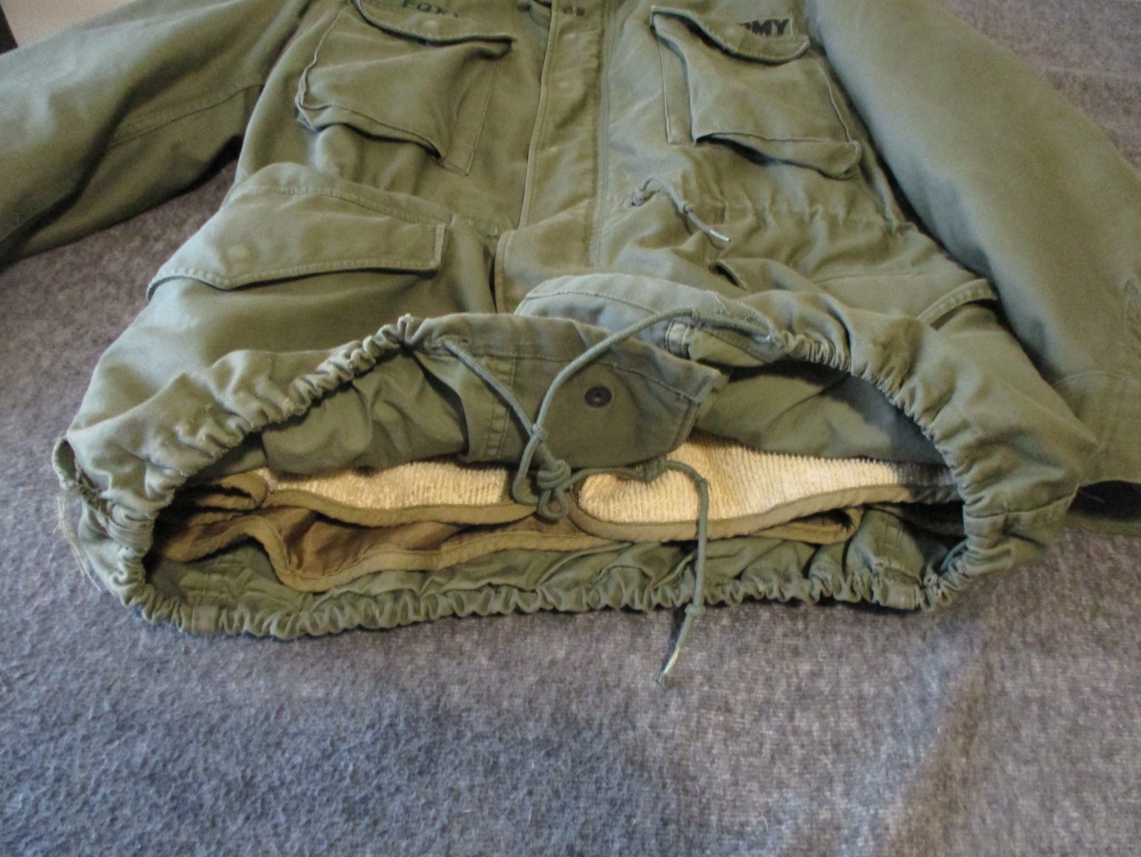 VINTAGE KOREA ISSUED HEAVY FIELD JACKET - SHELL (1952 Sz M) - LINER (1951 Sz L)