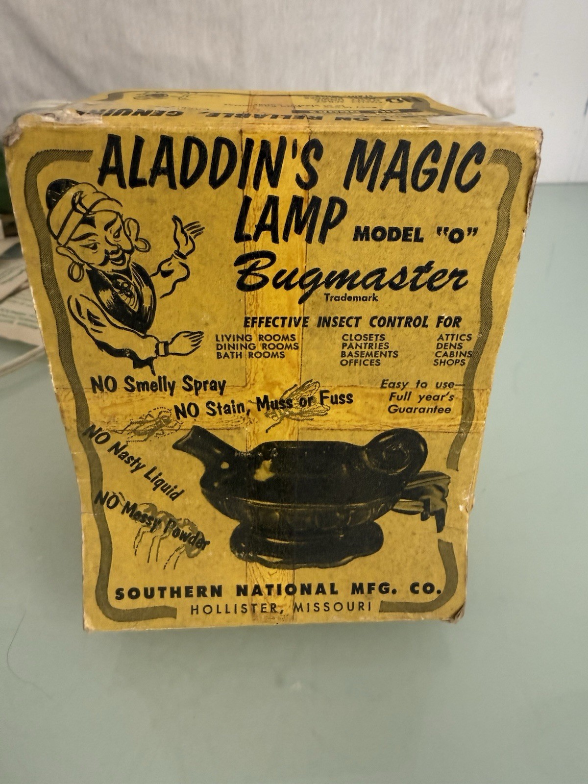 Vintage Aladdin's Magic Lamp Bugmaster Electric Ceramic Insect Control in Box