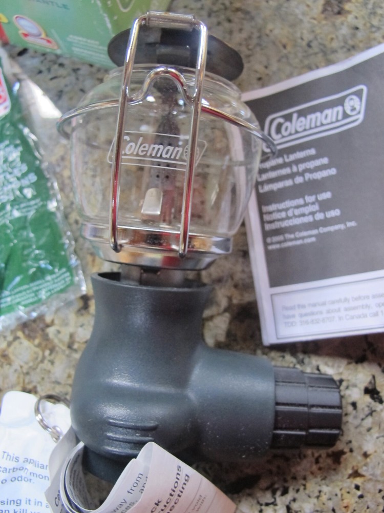 Coleman Pertfectionflow Matchlight Propane Lantern Compact Model 5132-700