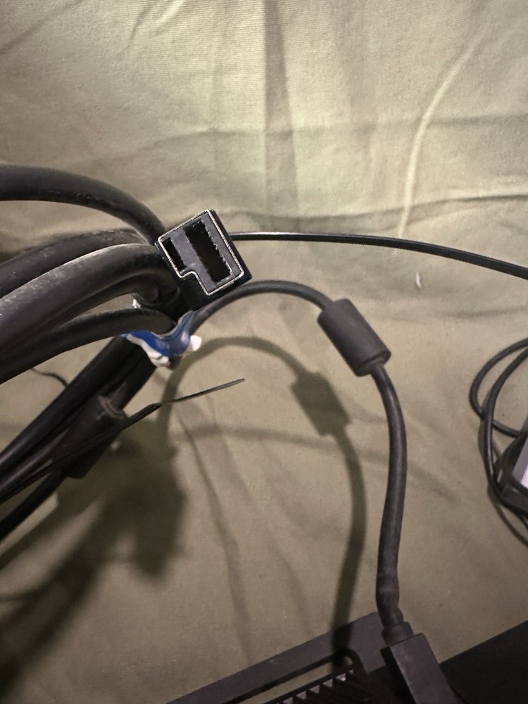 Xbox Kinect Sensor USB Lego Pad Controller BUNDLE LOT Xbox 360 Video Game