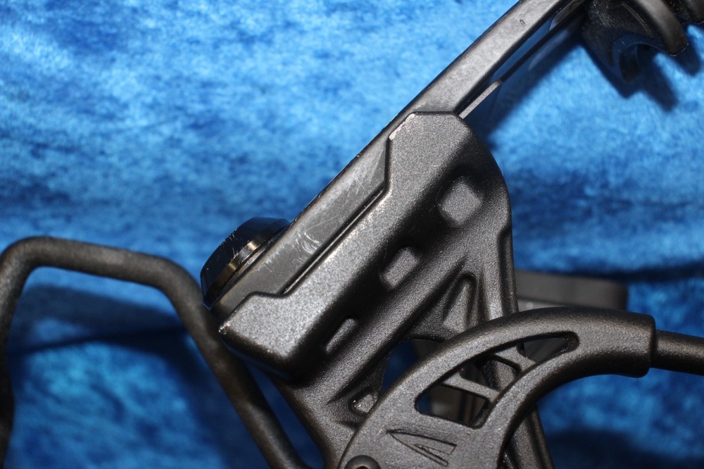 Killer Instinct Bone Collector 405 Crossbow Model 2000 with 4x32 Scope - Gray