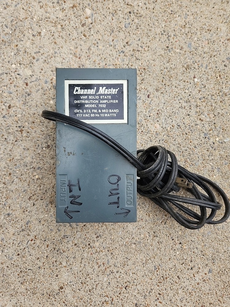 Vintage Channel Master MATV VHF Solid State Distribution Amplifier 7032