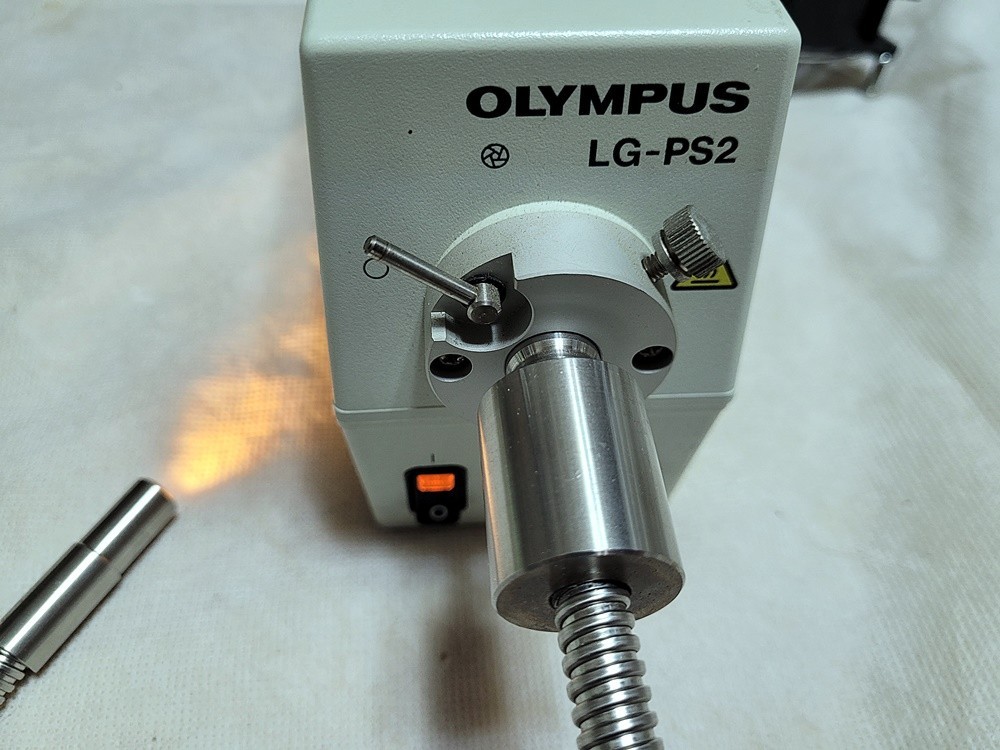 Olympus LG-PS2 Halogen Light Source with Fiber Light Guide