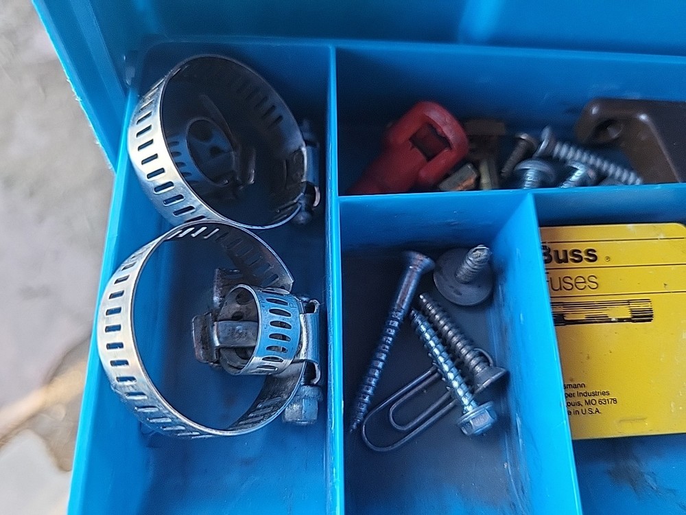 Mersa Claw Multi-Sized Wrench 2 PIECE Set Plus Misc Tools Box For Handyman