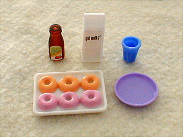 FUN DOLLHOUSE SIZED DOUGHNUTS AND MILK SET