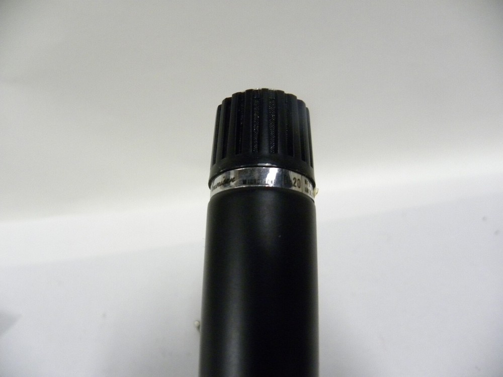 Vintage American D-20 Omnidirectional Dynamic Mic Microphone (A12)