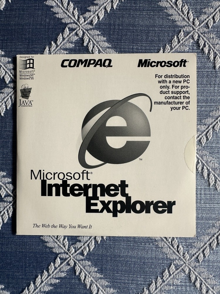 VINTAGE MICROSOFT INTERNET EXPLORER 4.0 CD ROM STILL SEALED
