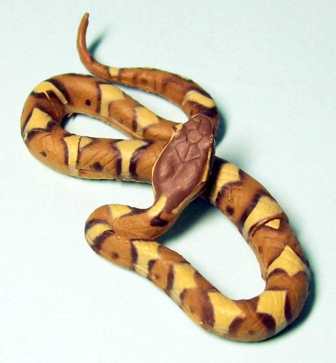 Kaiyodo Furuta Choco egg Animal in Japan P5 Japanese pit viper Mamushi US seller