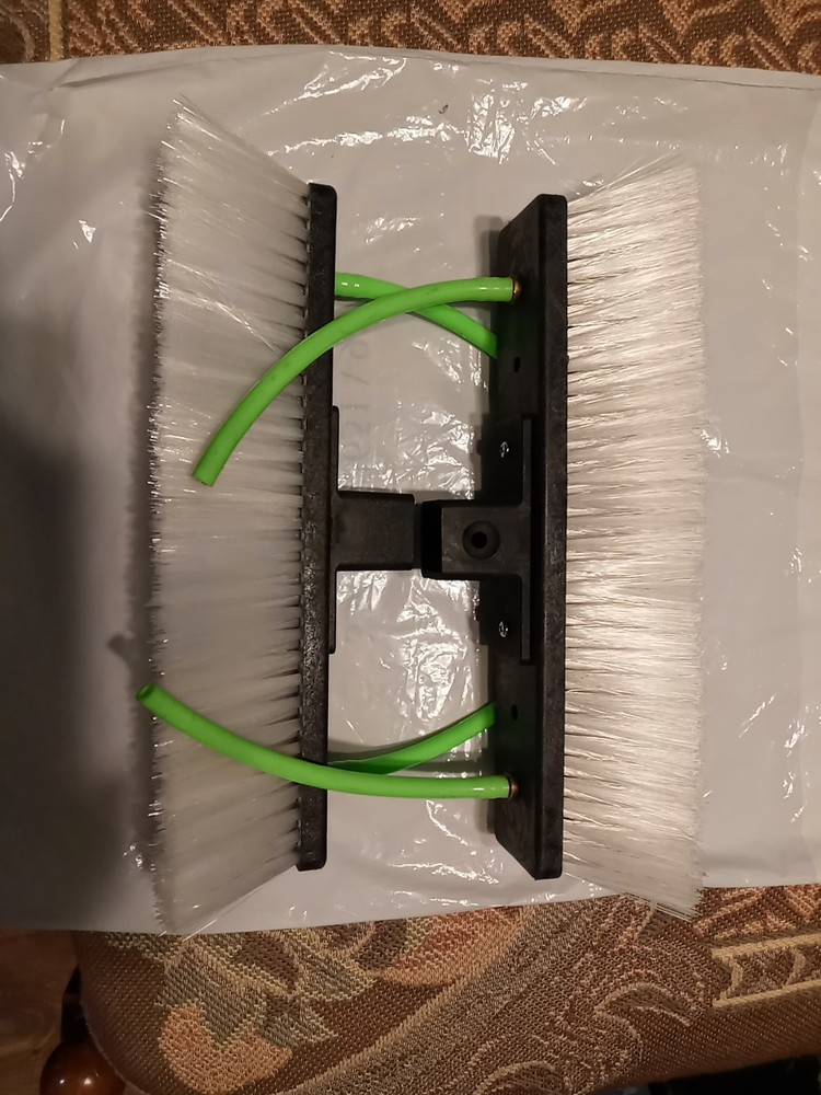 Dual Trim Water-Fed Brush