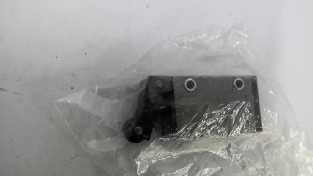 Aventics 0820 402 002 Roller Switch Vavle
