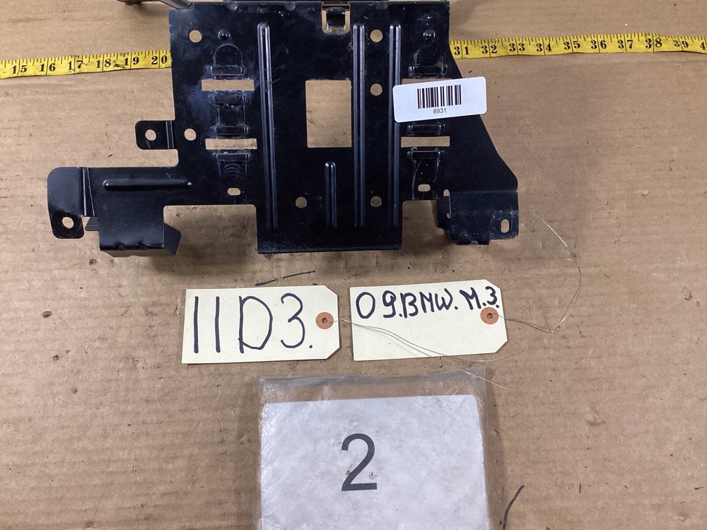 2008 - 2011 BMW M3 E92 E93 AMPLIFIER AMP BRACKET 6945072 OEM .