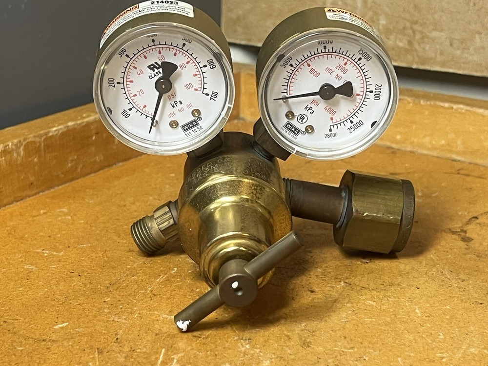 Meco Oxygen Regulator ~