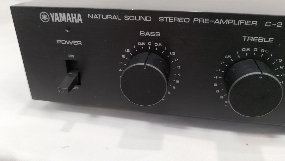 YAMAHA C-2 Stereo Preamplifier Phono Equalizer Amplifier 100V USED audio