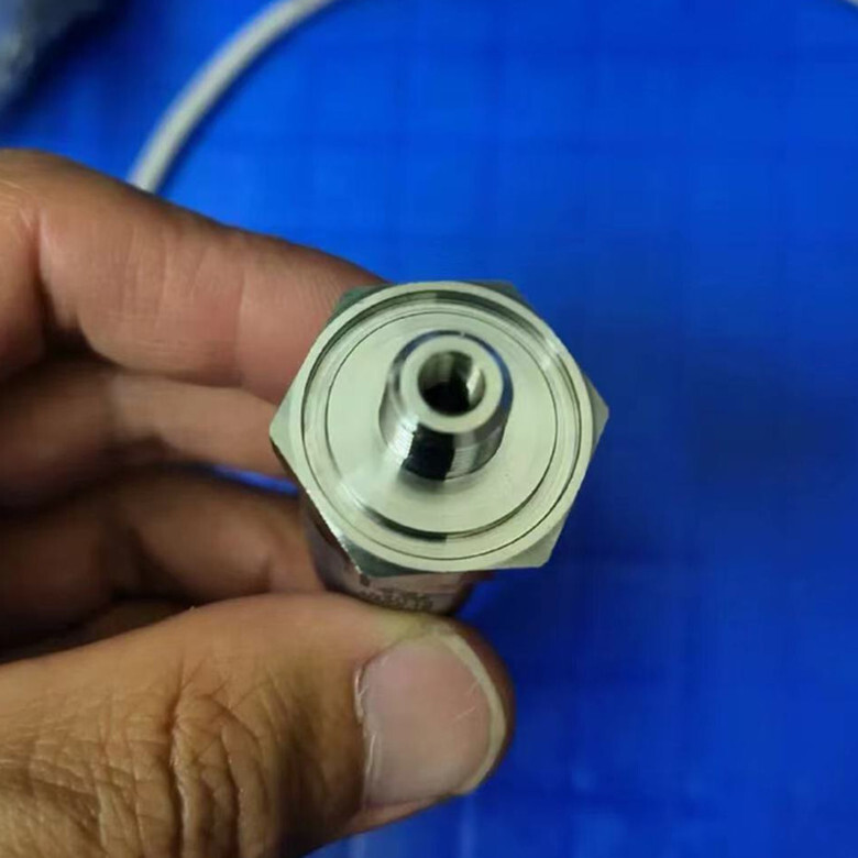 NEW SMC PSE564-01 pressure sensor