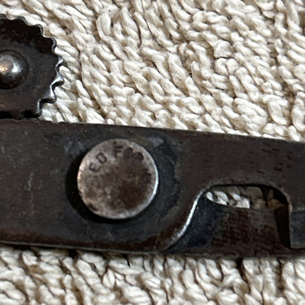 Vintage Fine Cutlery Buttonhole Sewing Scissors W/Adjustable Wheel Still Sharp!
