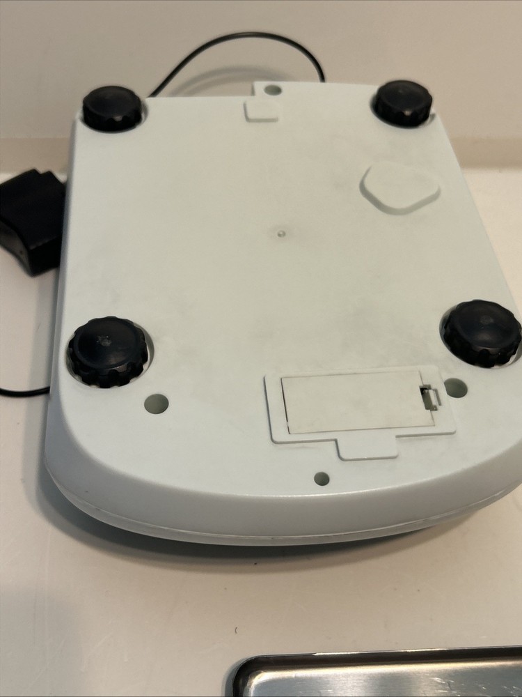 High Performance Electronic Balance Lab Analytical Scale 5000g / 0.1g Used