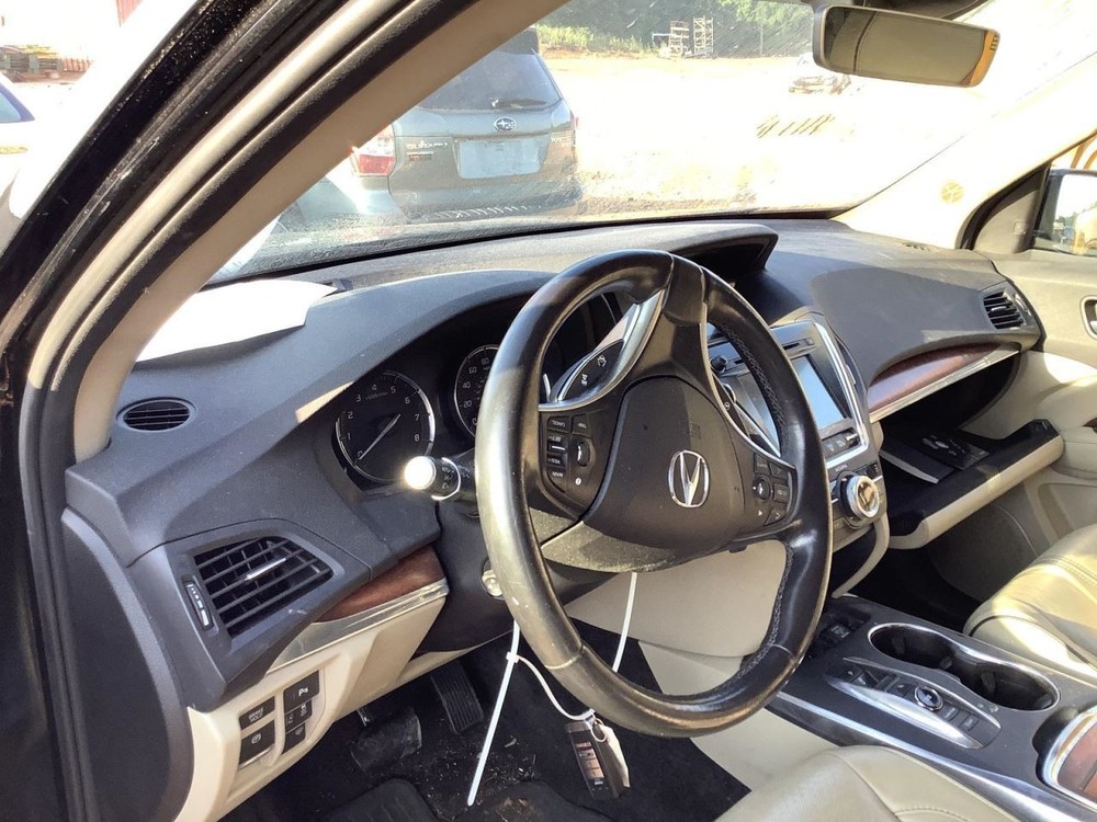 MDX 2017 Glove Box 4694809