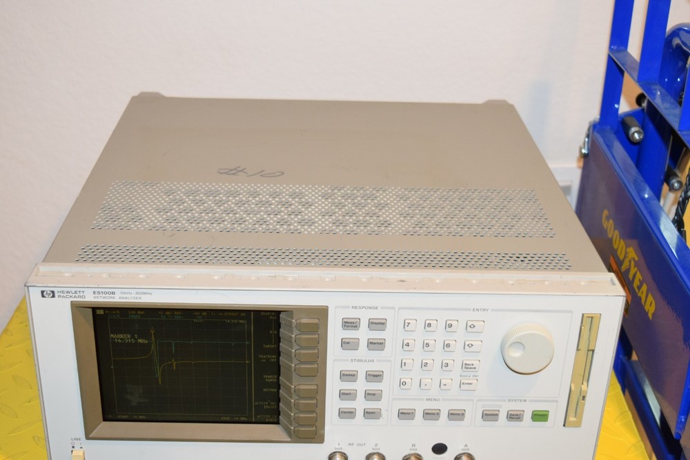 HP Agilent Keysight E5100B Network Gain Phase Analyzer 10kHz to 300Mhz