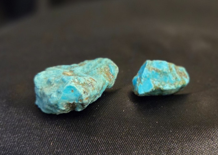 TURQUOISE KINGMAN  ROUGH 37 GMS