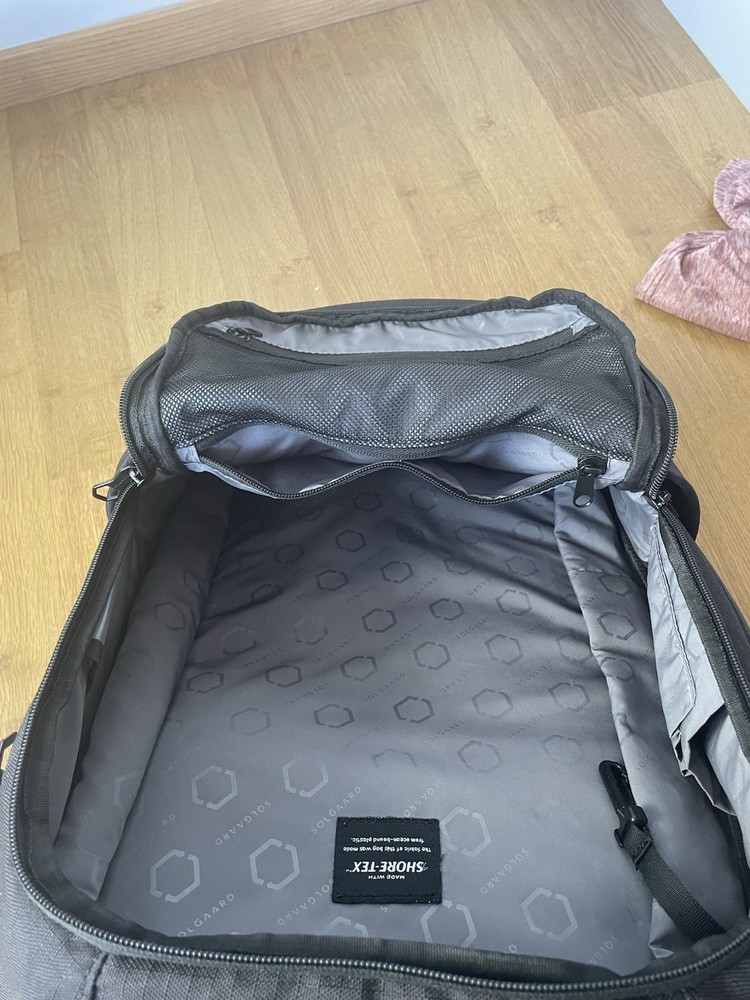 Solgaard Venture Backpack – Small Corner Tear Repaired – No FlowCloset/Bag