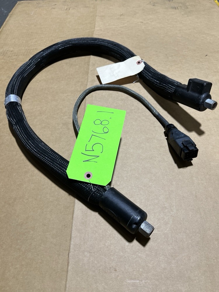 Nordson 4ft Hose PN 274791C for Hot Melt Adhesive, Rectangular plug