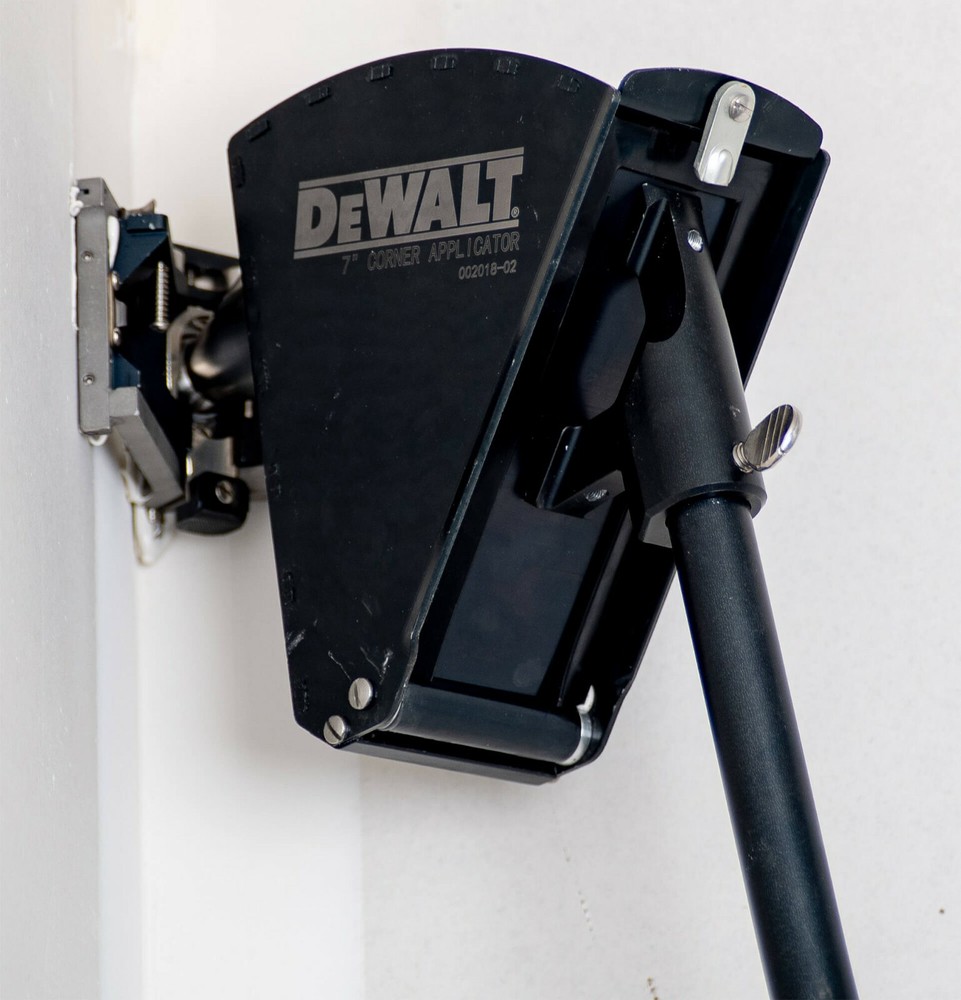 DEWALT Drywall 7" Corner Compound Applicator | DXTT-2-701R