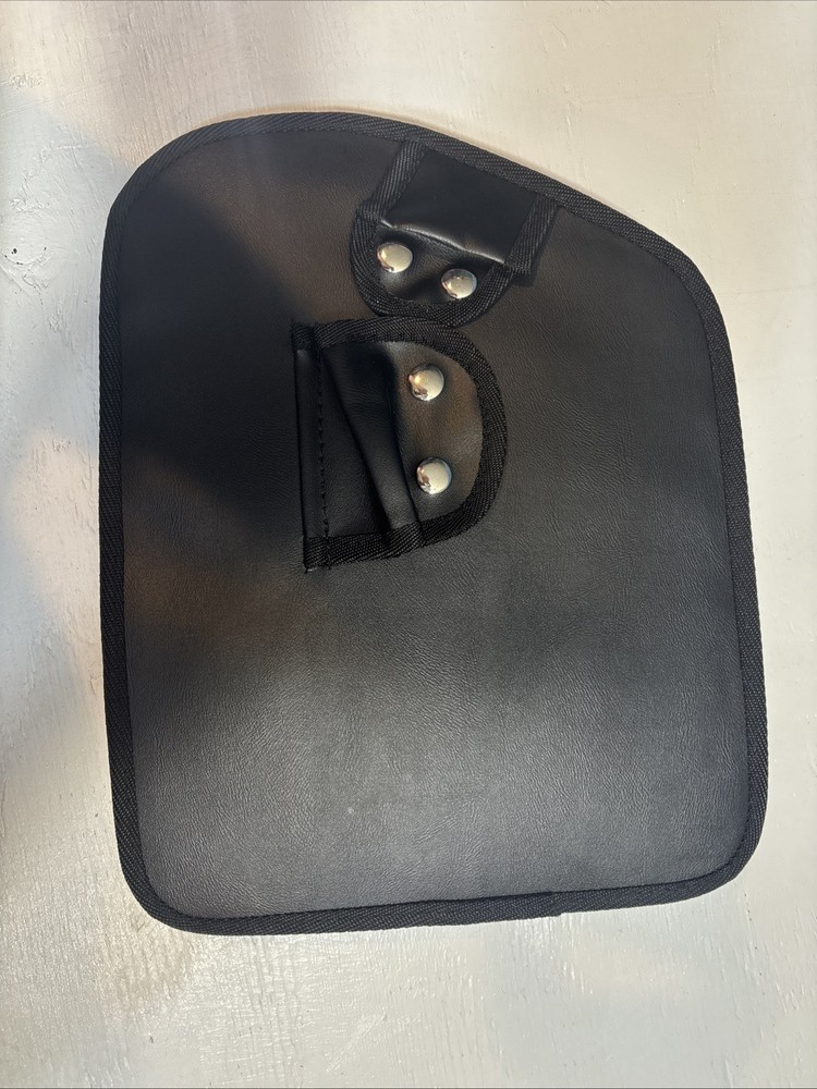 Replacement storage bag for a 3-wheel rollator walker.