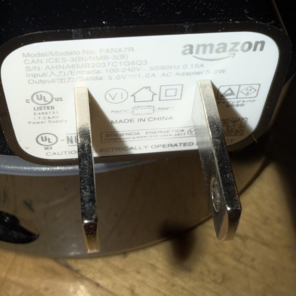 Amazon Echo Dot 2nd Generation Smart Speaker - Black (RS03QR) plus Adapter