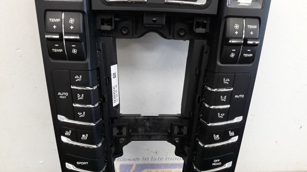 18 PORSCHE MACAN GTS 95B FRONT FLOOR CENTER CONSOLE MULTIFUNCTION CONTROL PANEL
