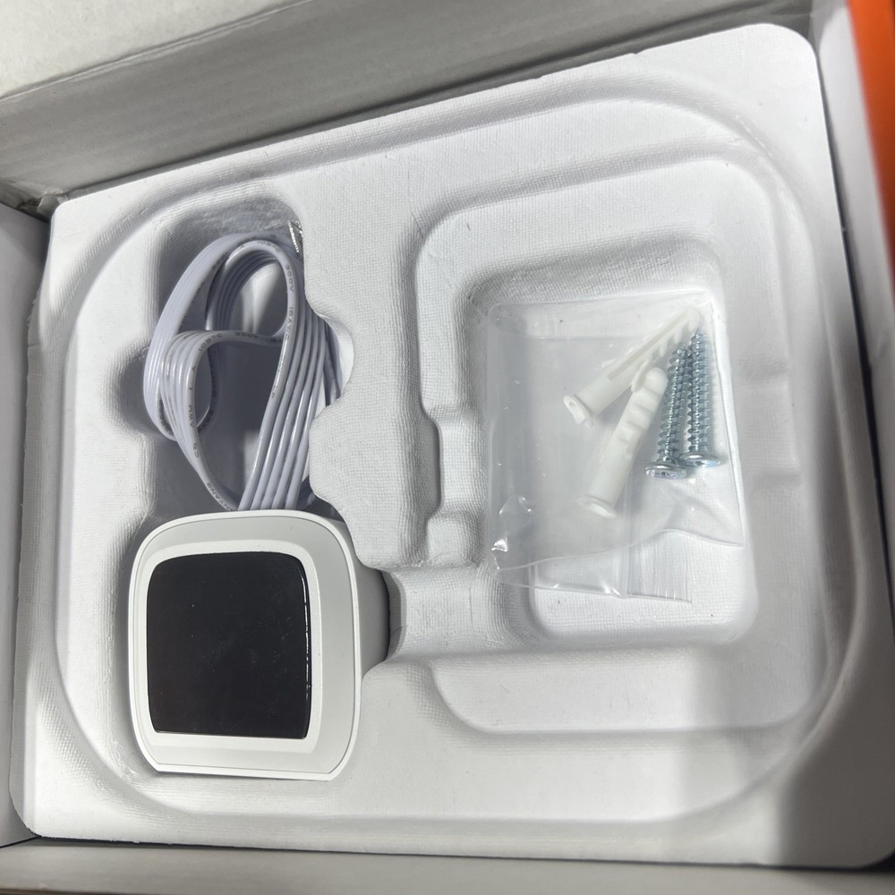 CE Wi-Fi and Bluetooth Smart Programmable Thermostat Powered by Hubspace