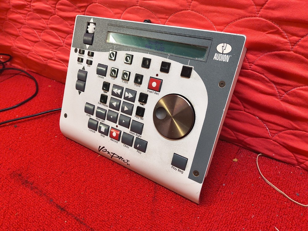 Used Cover For Button Missing Still Work Audion Vox Pro PC Version 2.02 Good Con