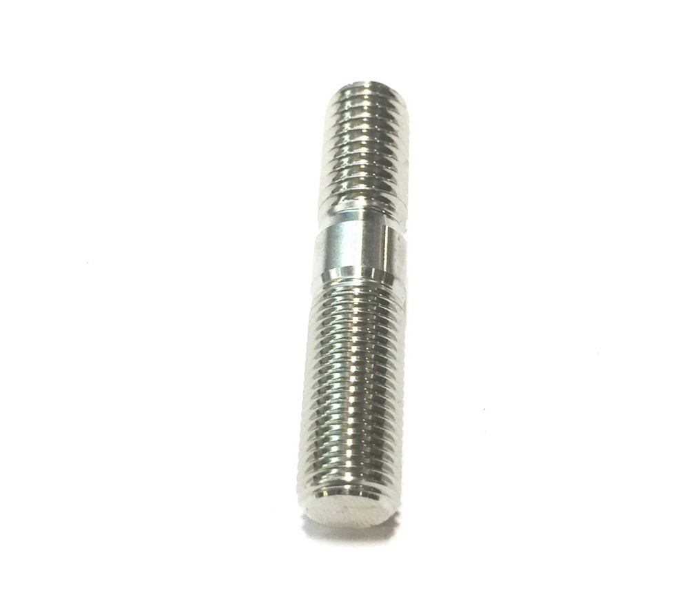 John Deere OEM Stud R503820 NOS