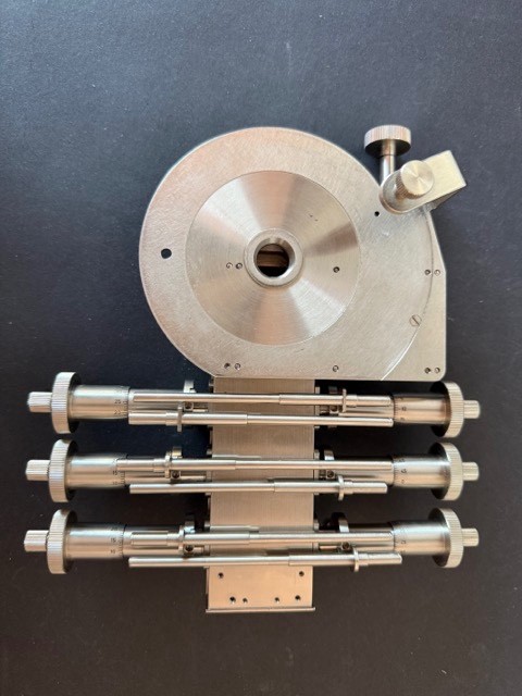 Leitz 6 Spindle Ernst Reitz's Integrating Stage - Microscope Rare Accessory