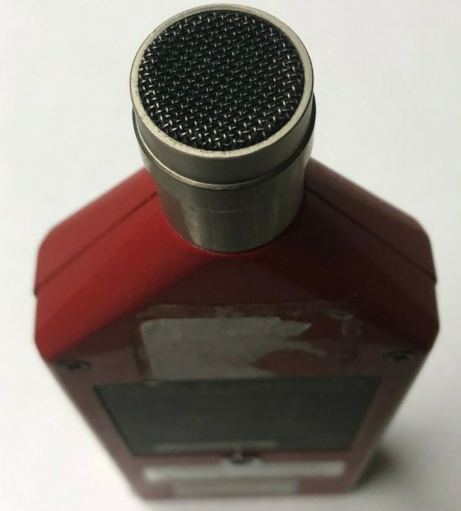 Quest Digital Technologies Sound Level Meter Model 2400 & Microphone Mic