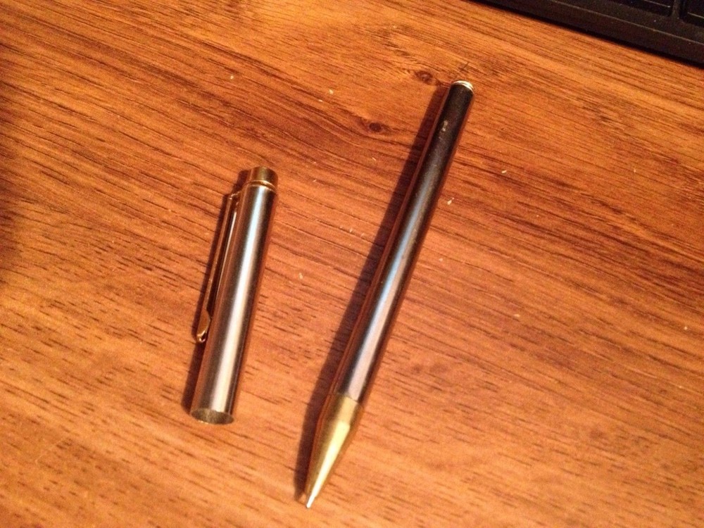 Ultimate Pen Through Bill - Magic Writer - Perfect Penetration - Pro Model